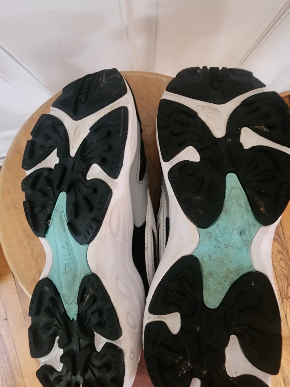 FILA Black, White & Teal Retro Runner Sneakers